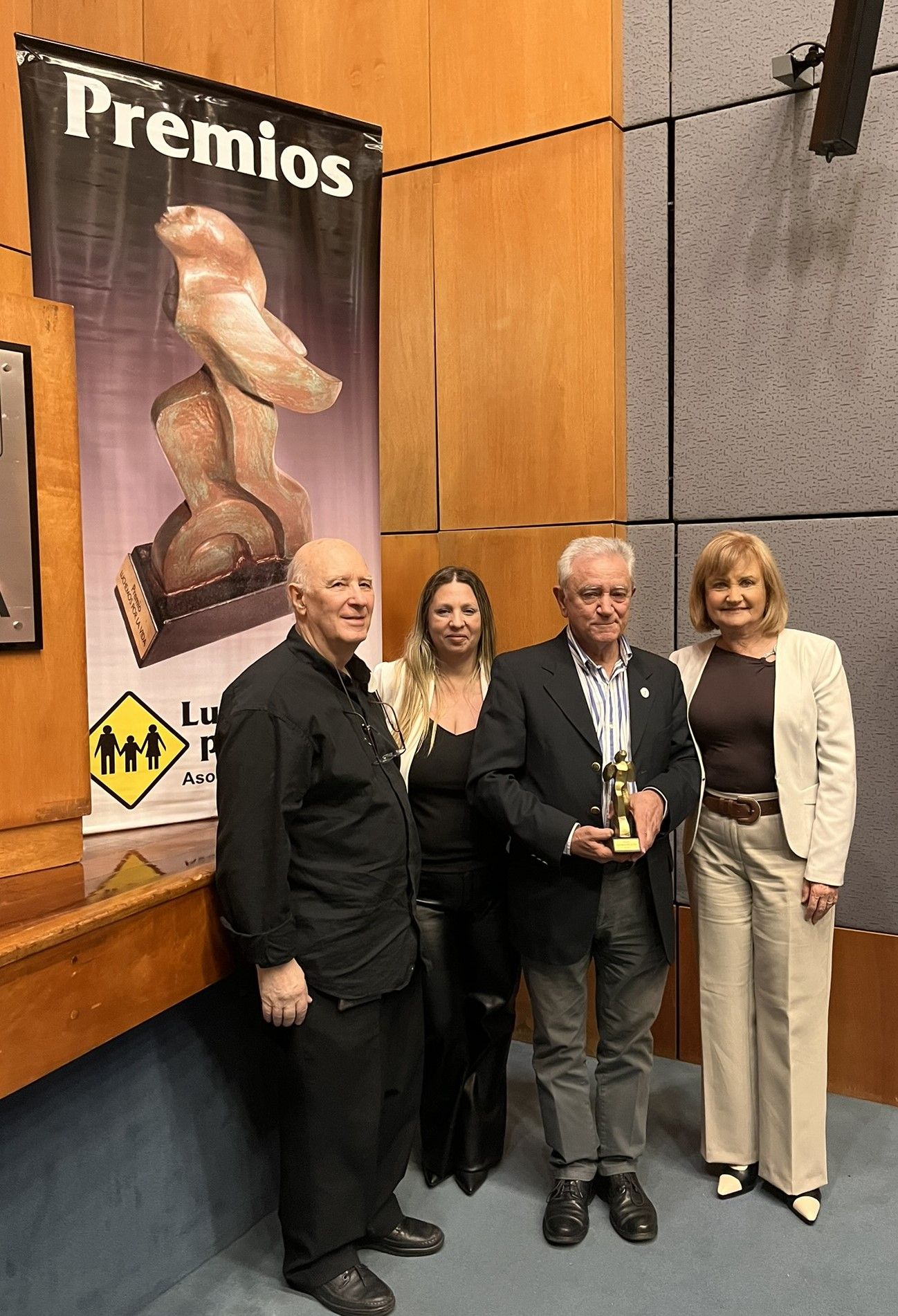 Fundación fue reconocida en los premios Luchemos por la Vida