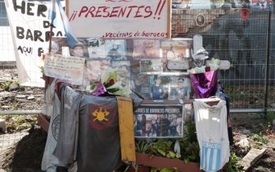 Fundación Bomberos de Argentina, junto a los familiares de los bomberos caídos en Barracas