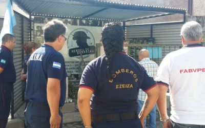 Fundación Bomberos de Argentina, junto a los familiares de los bomberos caídos en Barracas